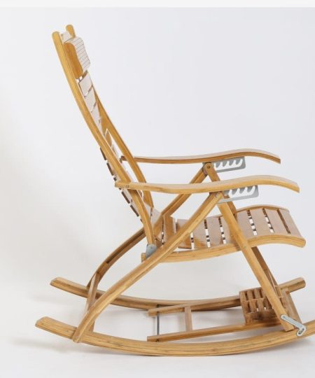 כסא נדנדה מעץ