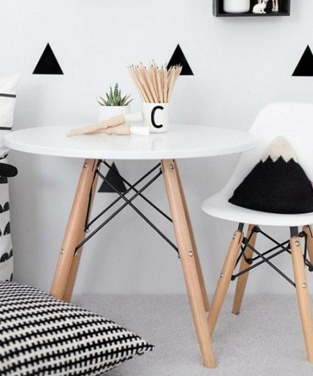 שולחן ילדים